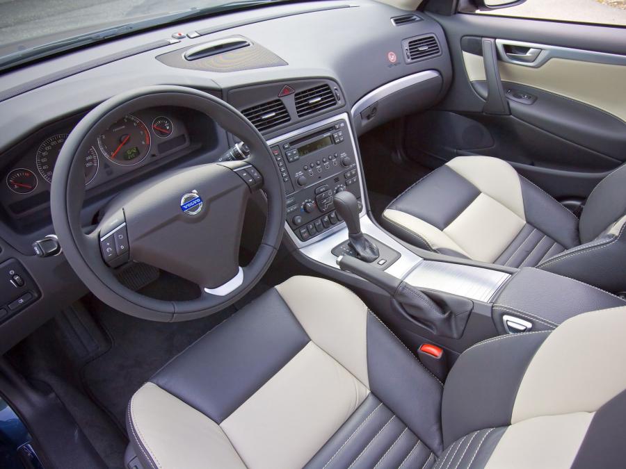  Volvo S60 2007 года  (фото 5 из 10)